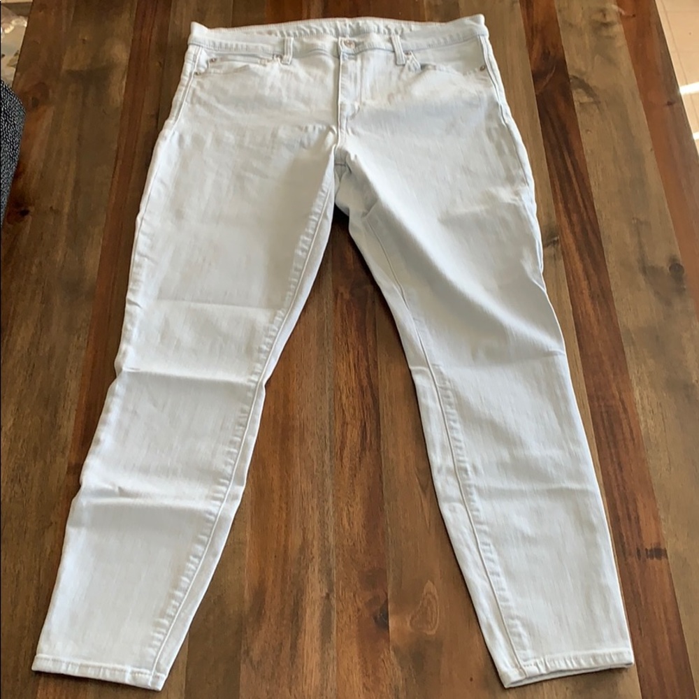 Gap stretch true skinny jean 32
